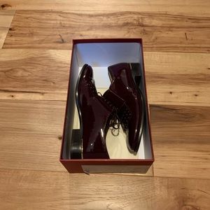 Salvatore Ferragamo leather shoes 7.5